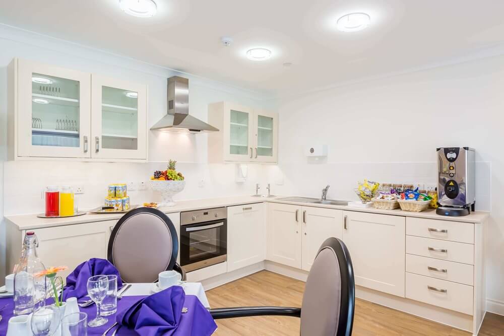 Liberham Lodge - Bookham- dining room