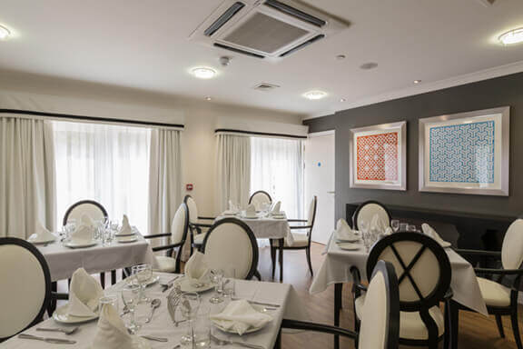 Bourley Grange - Church Crookham- dining room