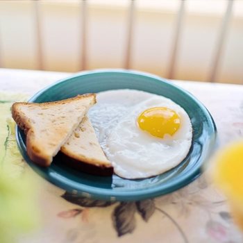Professionals networking breakfast - free event at Invicta Court