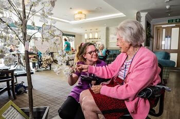 Dementia and the benefits of meaningful activity – free event at Abney Court