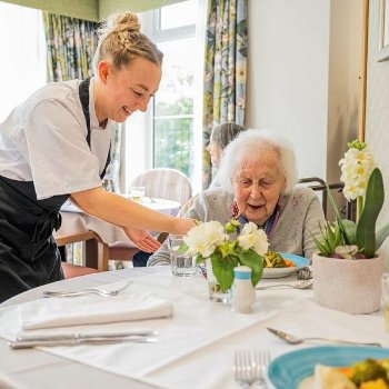 Top 10 tips for eating as we age