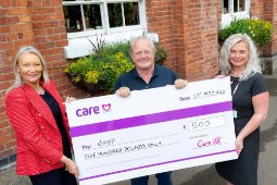 Care UK’s Oxbow Manor raised funds for The Riversiders, Shrewsbury’s local DEEP (Dementia Engagement and Empowerment Project). 