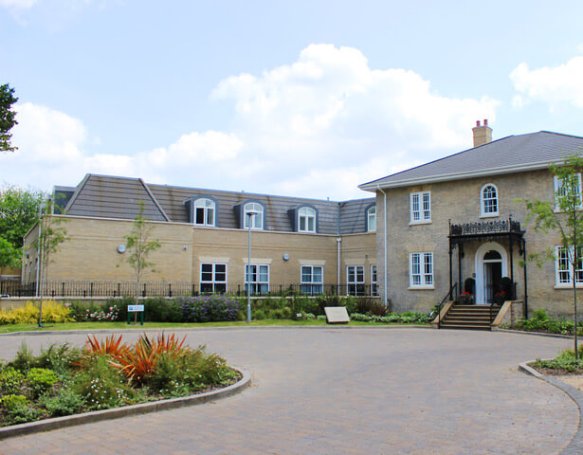 Salisbury Manor  - Sailsbury- lead