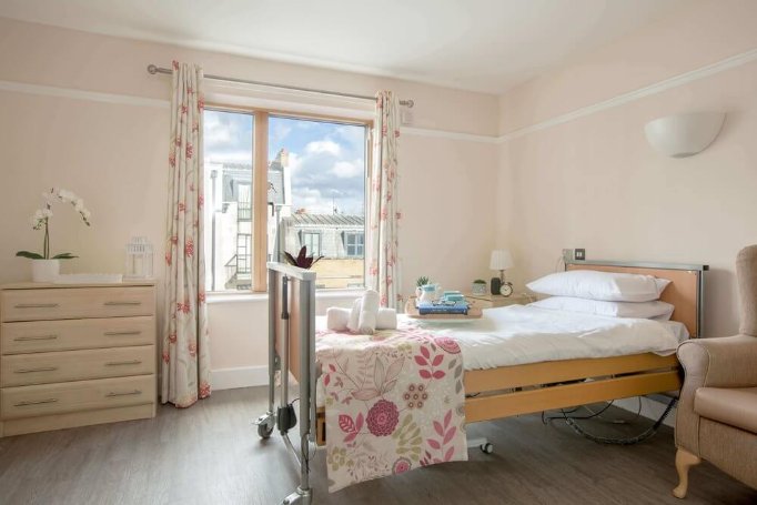 Ellesmere House - Ellesmere House bedroom