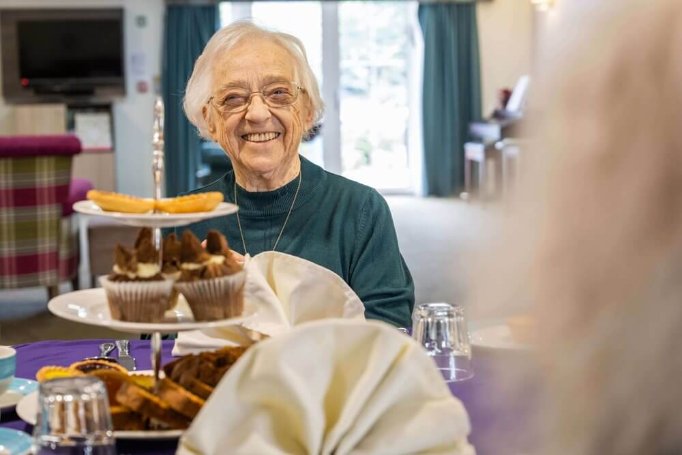 Mountfitchet House - Mountfitchet resident in cafe