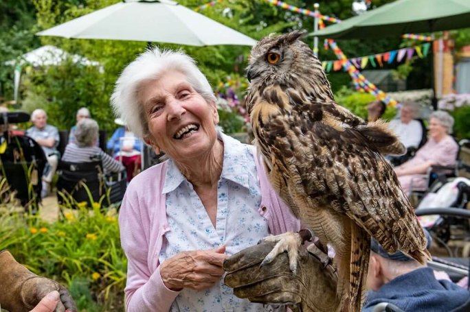 Care Assistant Bank - Rossetti birds 