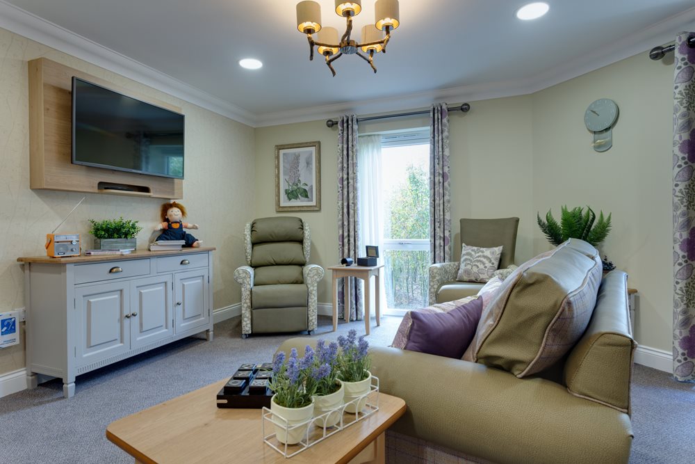 Why work at Montfort Manor