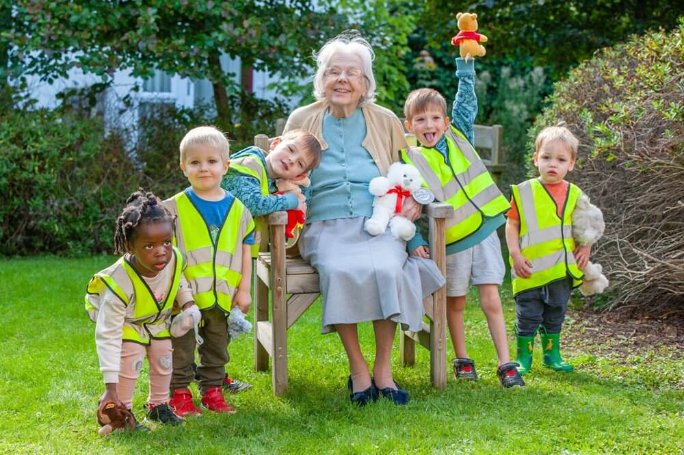 Sandfields - Sandfields resident and children