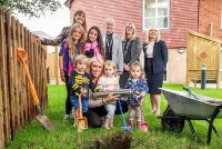 Cuttlebrook care home welcomes pupils to bury time capsule.